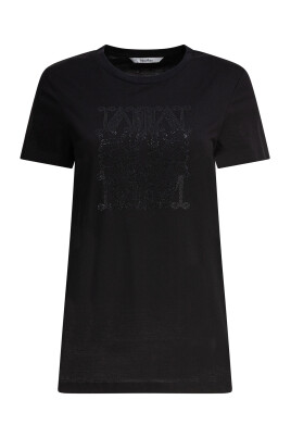 black-t-shirt-with-unique-front-pattern