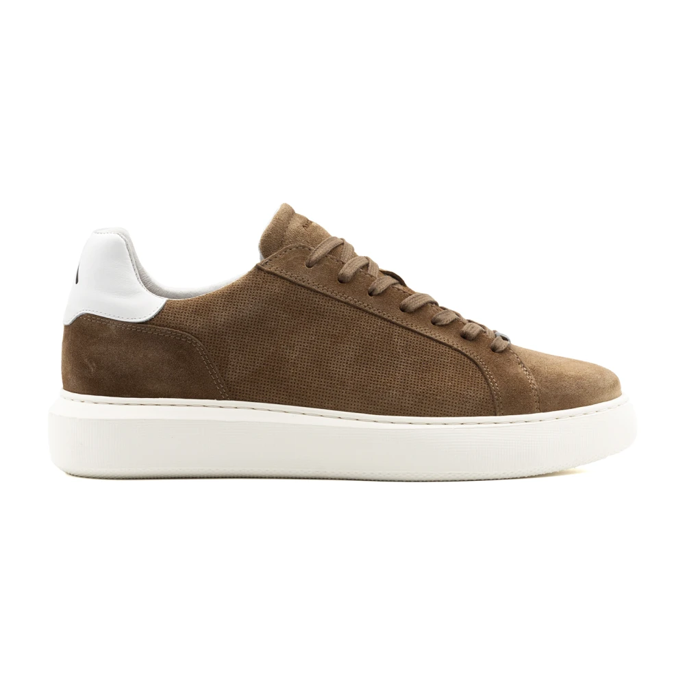 Shoes > Sneakers - - Ambitious - Modalova