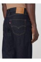 jean-droit-en-denim