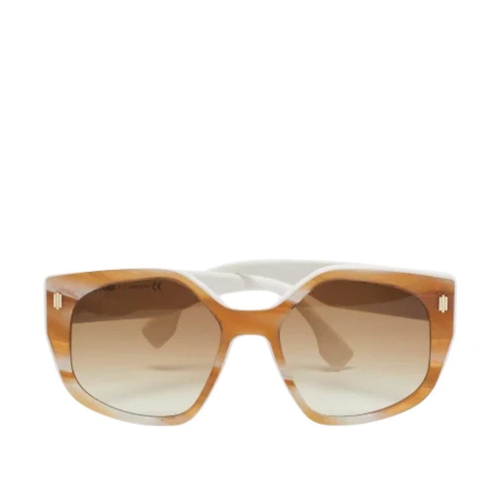 Fendi Vintage Pre-owned Acetate sunglasses White Dames