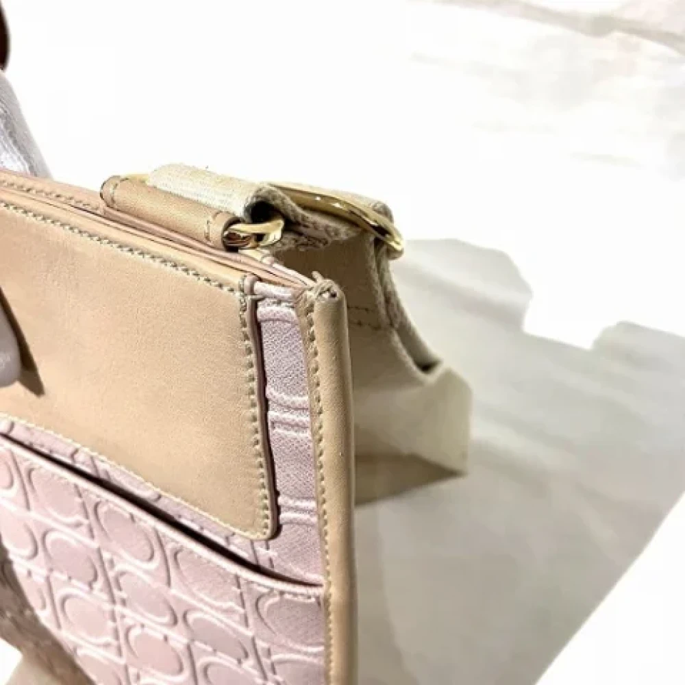 Salvatore Ferragamo Pre-owned Leather shoulder-bags Beige Dames