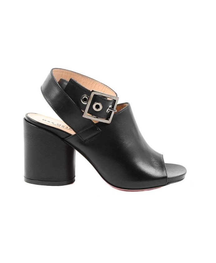 sandale-en-cuir-noir-100-cuir