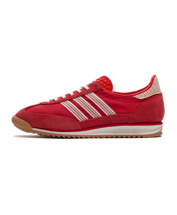 sneakers-style-retro-better-scarlet-wonder-white
