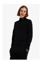 col-roule-noir-en-coton-avec-details-raffines