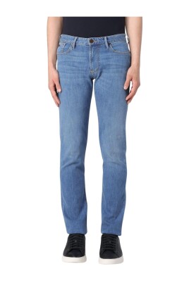 casual-soft-textured-jeans-blend-comfort-style