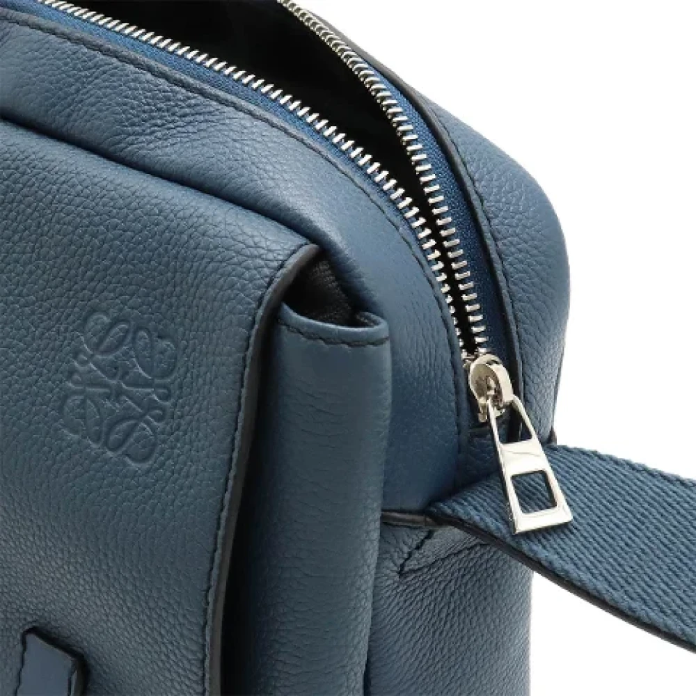Loewe Pre-owned Leather shoulder-bags Blue Dames