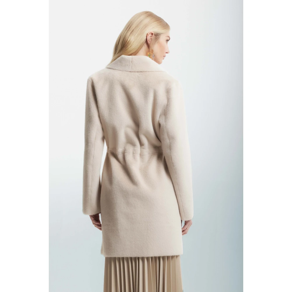 Kocca Button Drawstring Schapenvachtjas Beige Dames