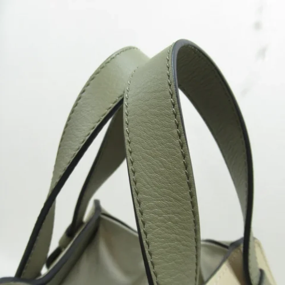 Loewe Pre-owned Leather shoulder-bags Beige Dames