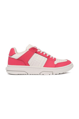 white-pink-leather-sneakers-lace-up-round-toe