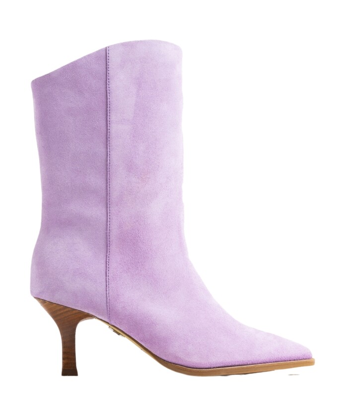 heeled-boots-for-fashionable-women