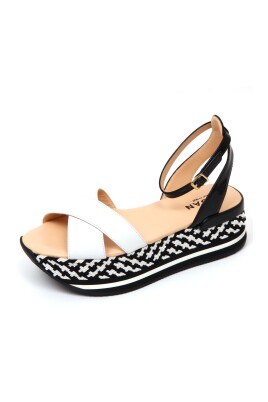 crossed-straps-black-sandal-shoe