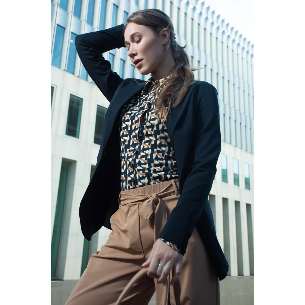 &Co Woman Blazer Dames Getailleerd Black Dames