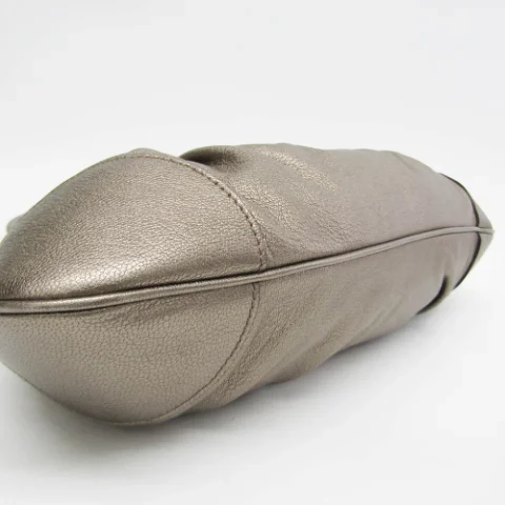 Salvatore Ferragamo Pre-owned Leather totes Gray Dames