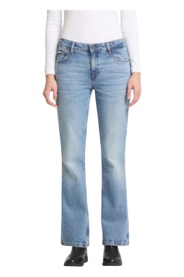 jean-bootcut-avec-style-guess-airwash