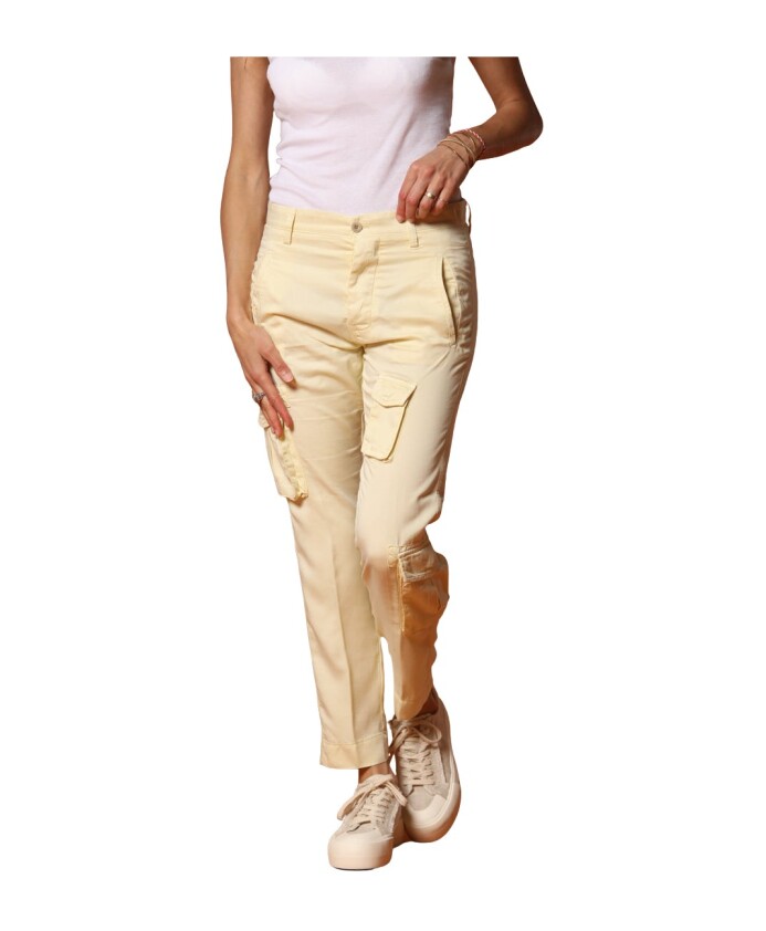 pantalon-cargo-coupe-decontractee-asia-snake
