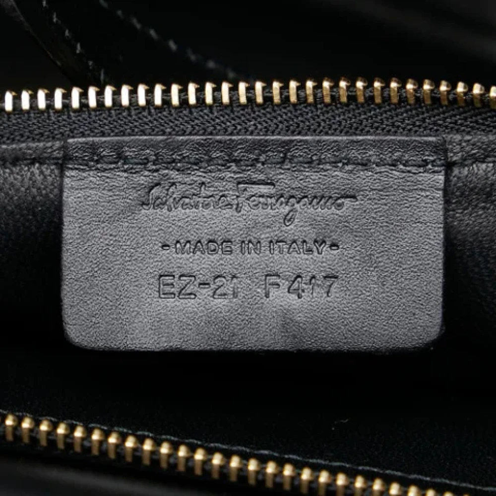 Salvatore Ferragamo Pre-owned Leather handbags Black Dames