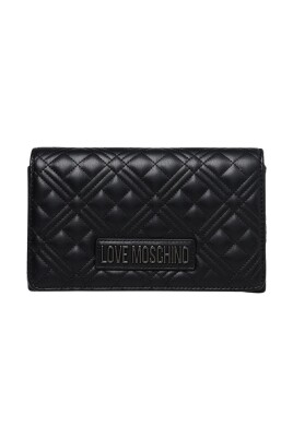 quilted-clutch-bag-with-multiple-compartments