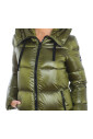 veste-rembourree-a-capuche-avec-fermeture-eclair