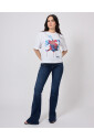 t-shirt-blanc-avec-impression-frontale
