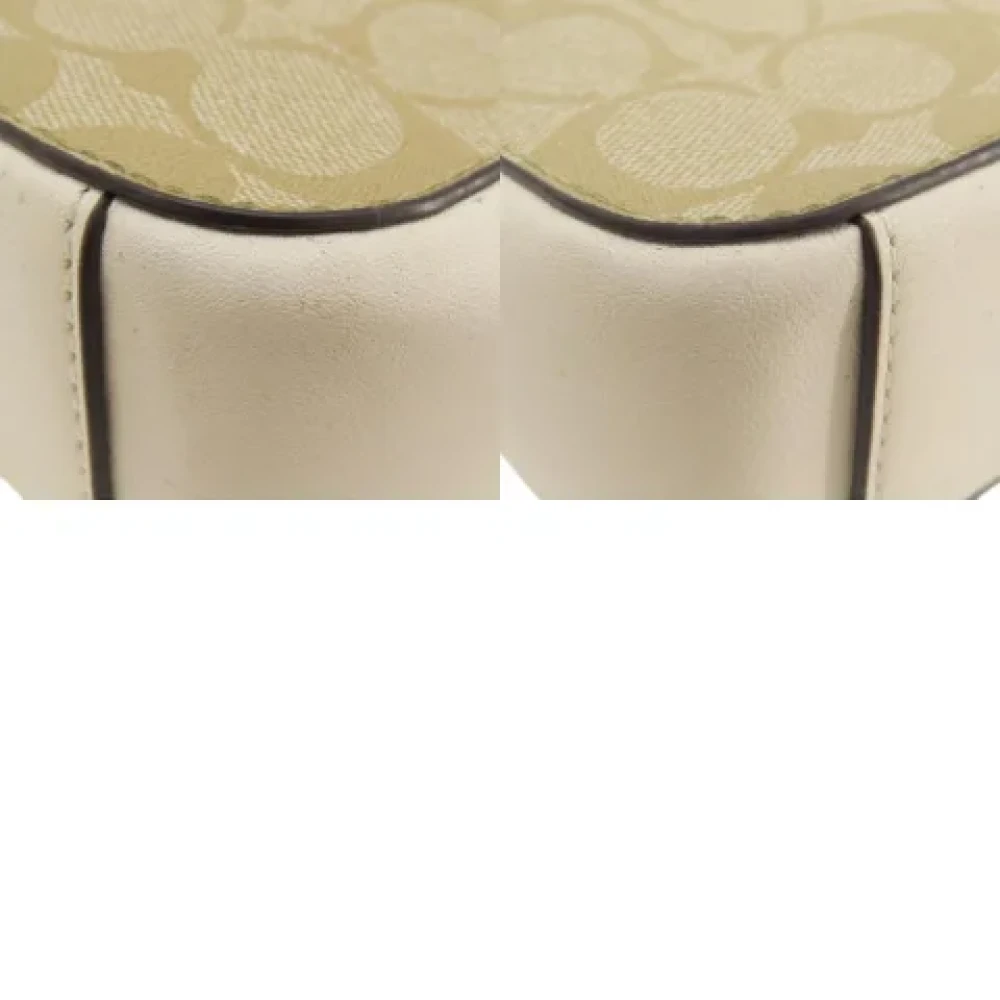 Coach Pre-owned Canvas shoulder-bags Beige Dames