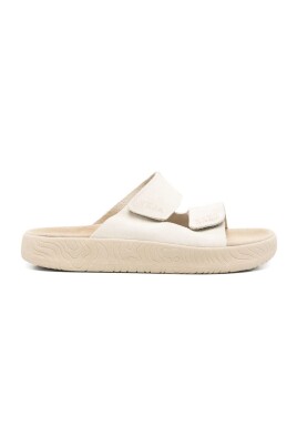 chaussons-en-cuir