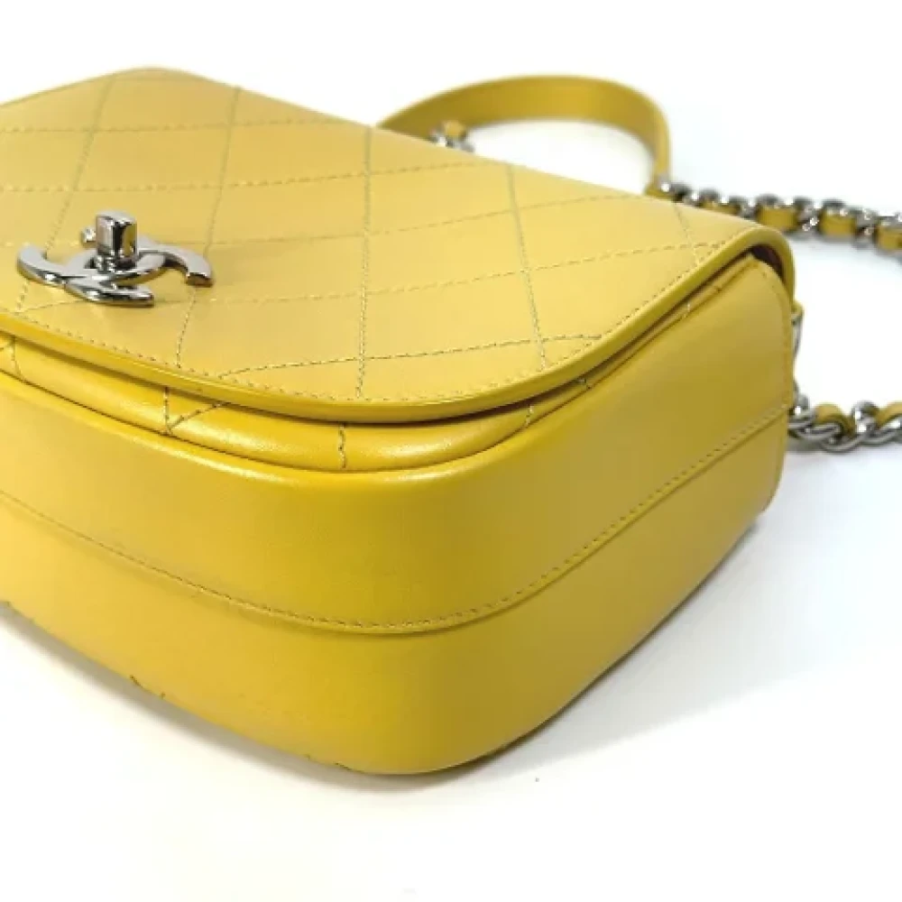 Chanel Vintage Pre-owned Leather chanel-bags Yellow Dames