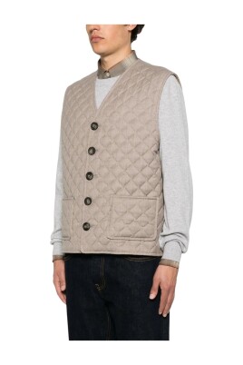 v-neck-sleeveless-waistcoat