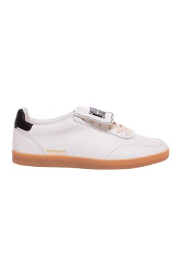 white-leather-low-top-sneakers