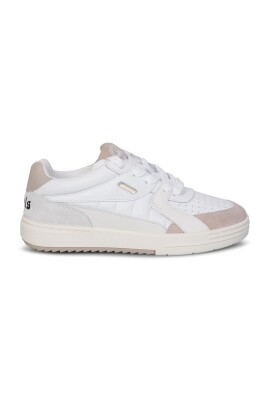 white-sneakers-stylish-round-toe