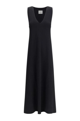 chic-monochrome-v-neck-dress