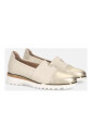 sneakers-beige-faites-a-la-main-pour-un-usage-quotidien