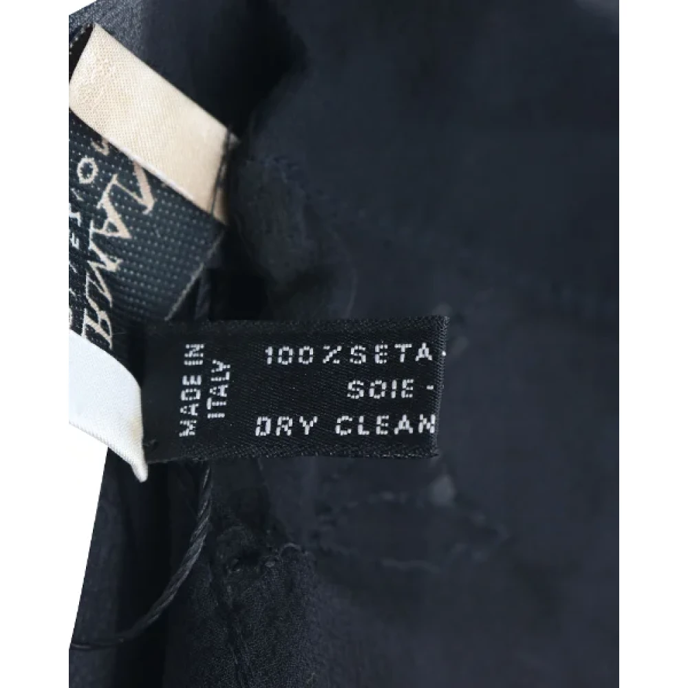 Armani Pre-owned Silk scarves Black Dames
