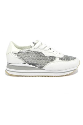 high-quality-sneakers