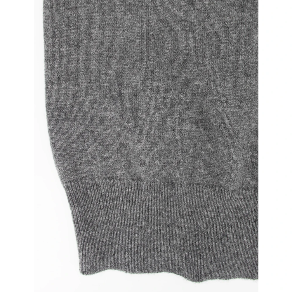 BRUNELLO CUCINELLI Elegante V-hals trui met Juweel Detail Gray Dames