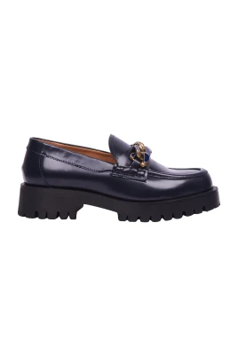 Läderkedja moccasin sko