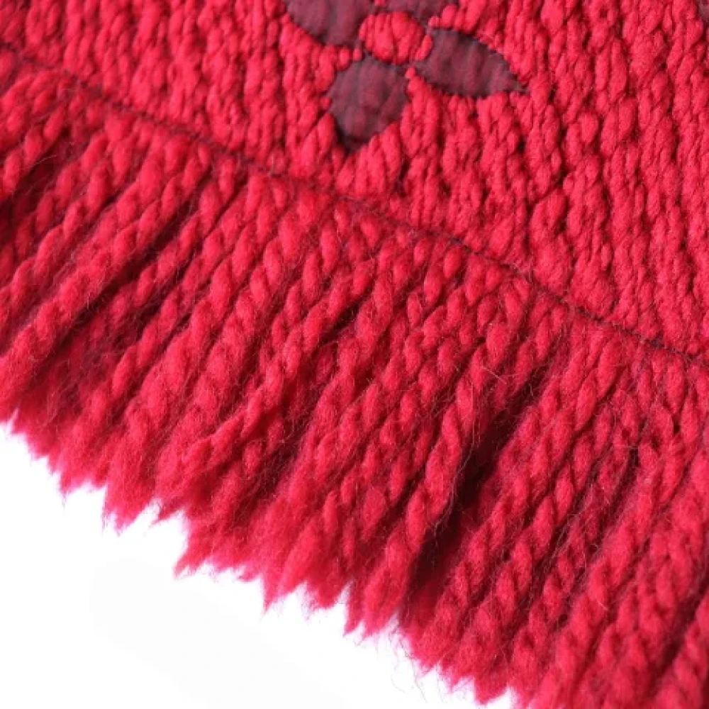 Louis Vuitton Vintage Pre-owned Wool scarves Red Dames