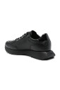 baskets-triple-noir-a-lacets
