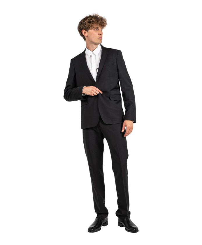 single-breasted-suits