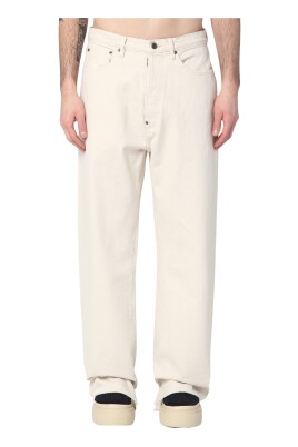 jeans-med-normal-passform