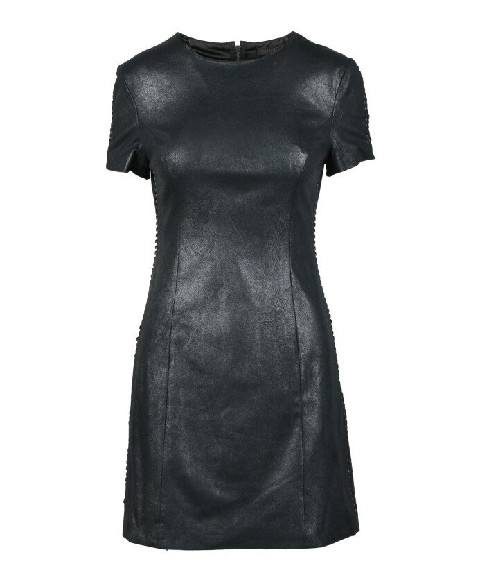robe-courte-en-similicuir