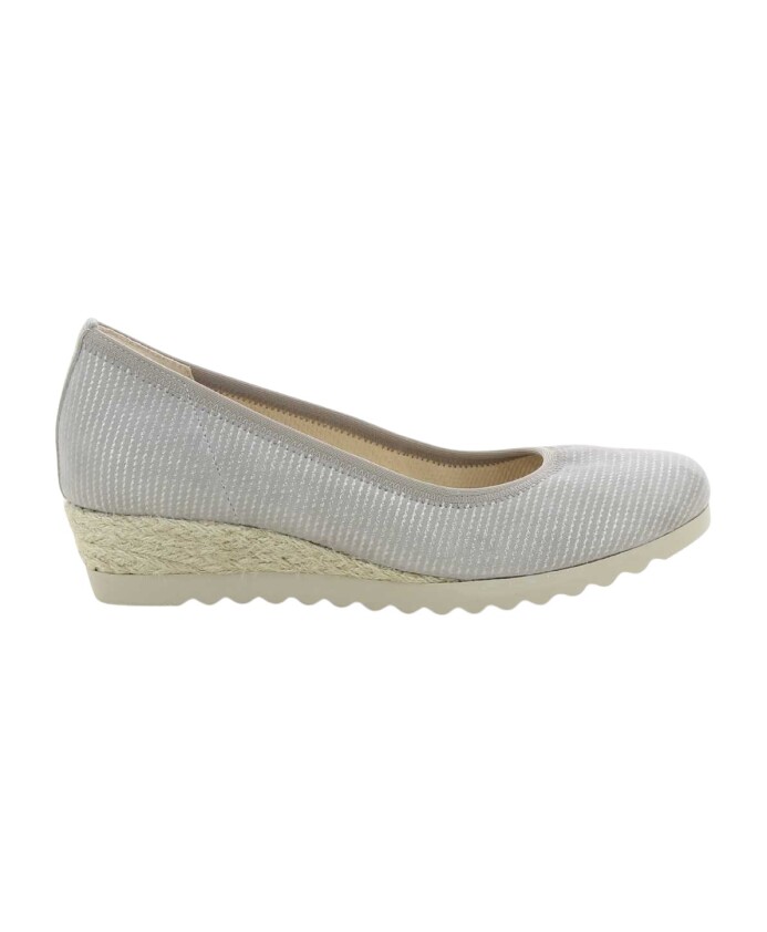 chaussures-femme-taupe-modele-elegant