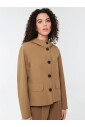 veste-a-capuche-en-tissu-technique
