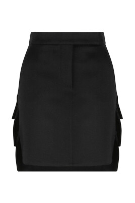 black-short-skirt-with-flounces