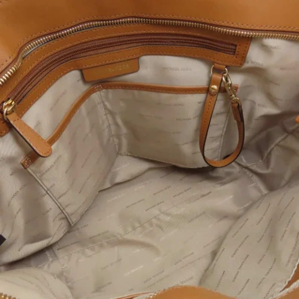 Michael Kors Pre-owned Fabric totes White Dames