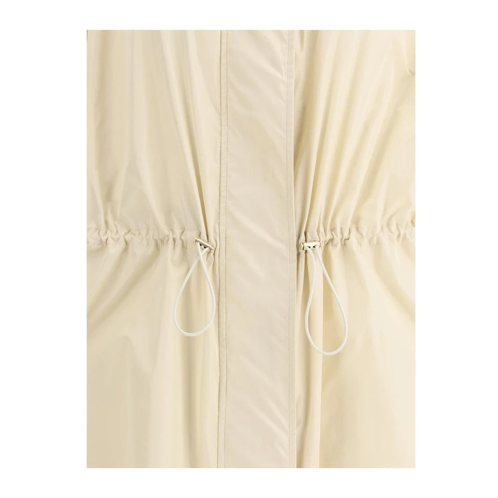 Fabiana Filippi Moderne technische stofcape met hoge kraag Beige Dames