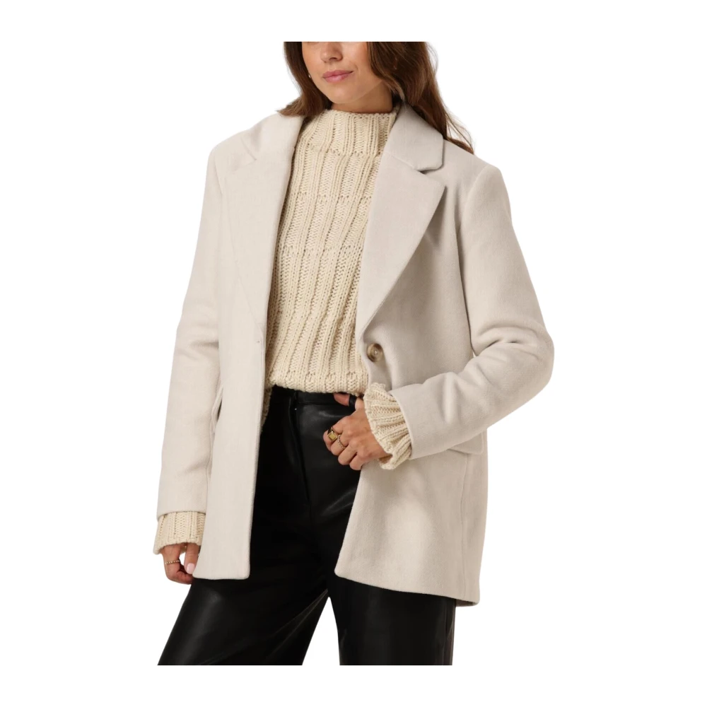 Notre-v Elegante beige jas voor stijlvolle vrouwen Beige Dames