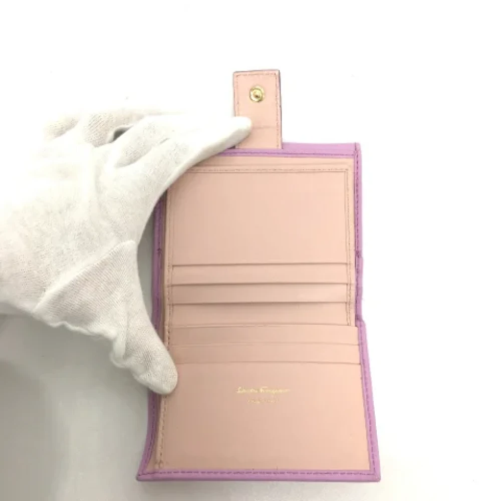 Salvatore Ferragamo Pre-owned Leather wallets Purple Dames