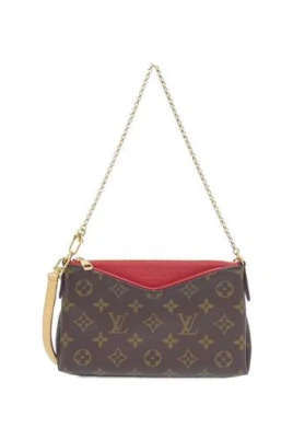Pre-owned Monogram Palas Clutch Axelremsväska