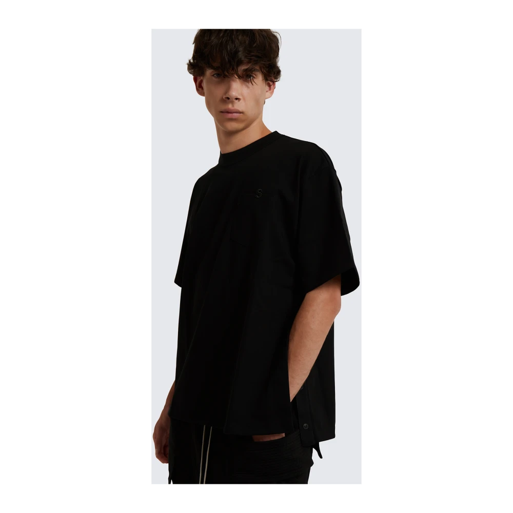 Sacai Zwart Oversized T-shirt met Zijknoppen Black Heren
