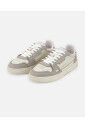 beige-sneakers-with-white-details